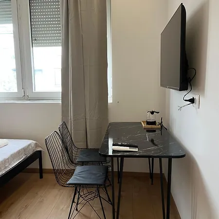 Olive Centre 아파트