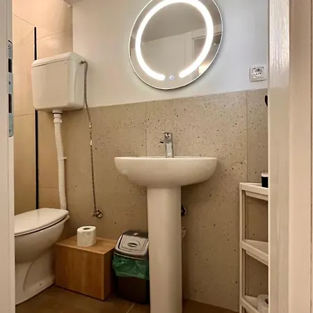 Olive Centre 아파트